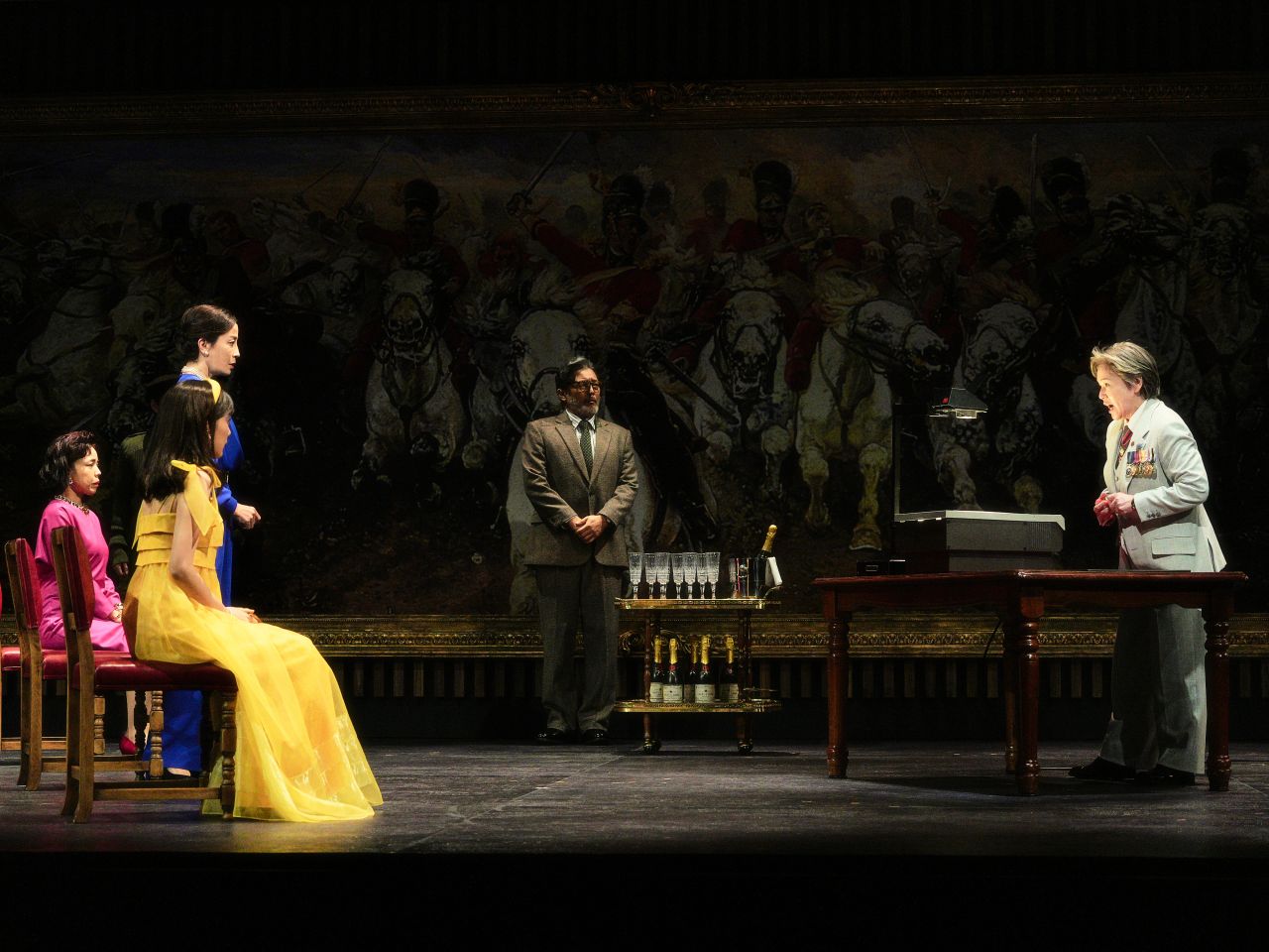 舞台写真公開！ | Bunkamura Production 2025 DISCOVER WORLD THEATRE