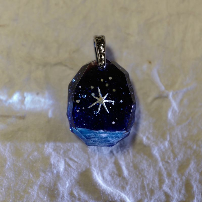 1cmの宇宙 -ナカダマサヒデ ガラスアート展- | Bunkamura