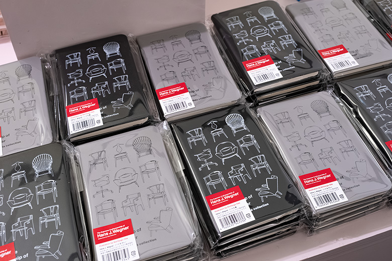 図録　ハンスJウェグナー 至高のクラフツマンシップ ハンス・ウェグナー 至高のクラフツマンシップ｜青幻舎 SEIGENSHA Art